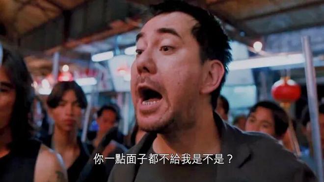 女子利用天气预报频繁购买飞机延误险,5年买中900多次,获赔近300万,被抓时:我符合保险理赔要求