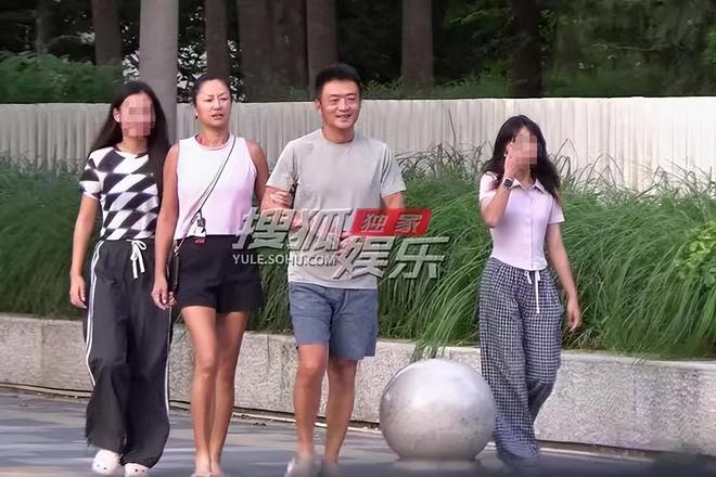 看完儿子被警方击毙录像,俄亥俄黑人父亲驾车冲撞副警长致其死亡,精神失常抗辩失败,被判谋杀罪成立