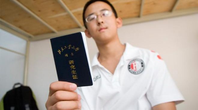 好消息中国女篮有自己的姚明了,坏消息其他球员不会打球了