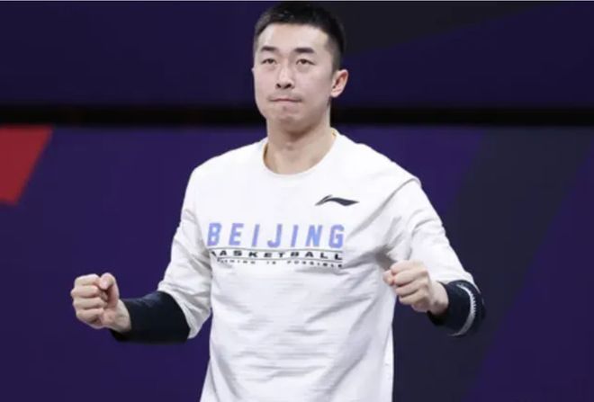 保命!游泳时绝对不要穿的颜色!买泳衣时,当我掏出这张救命的图……