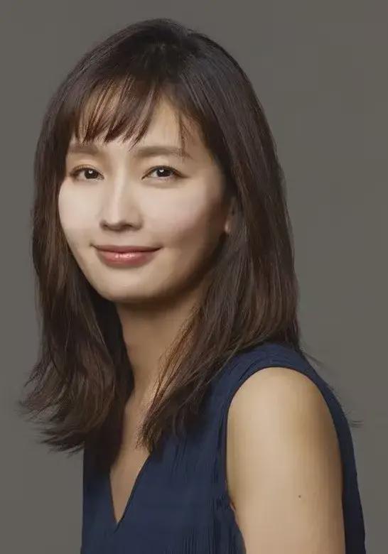 长春球迷远征鸡西喜提“双倍快乐”:见证球队登顶,幸运抽中钻石
