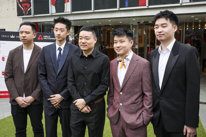 打入关键进球，阿尔瓦雷斯在个人社媒上发图庆祝