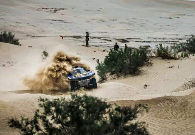 贝林厄姆一传一射,英格兰2比0巴拿马锁定头名