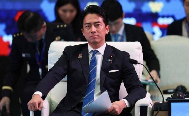 官媒怒批罗永浩，上次一句话干翻西贝，这次翻个“大跟头”