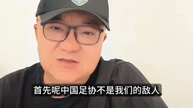 2连胜的背后，中国男篮真正收获，不是杨瀚森！赢球隐藏着大问题