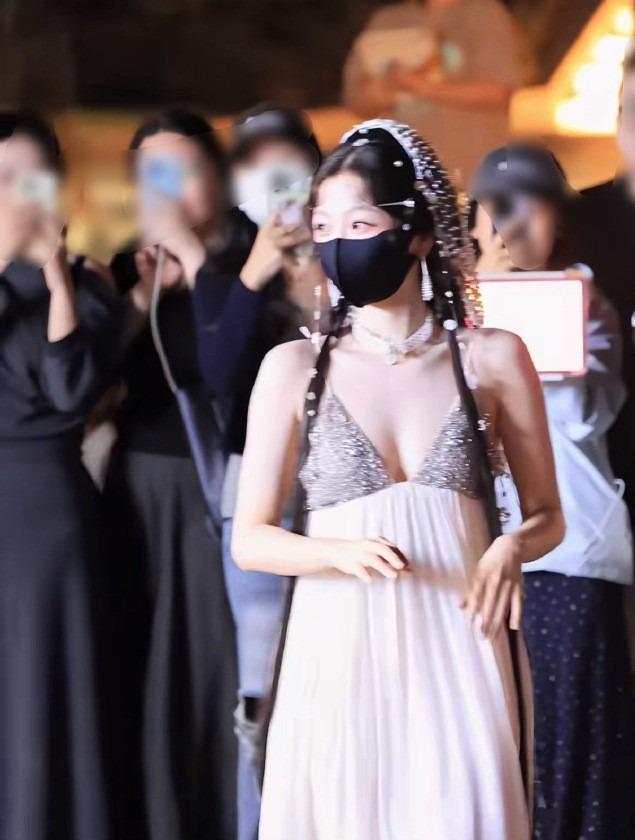 交易框架出炉!湖人老鹰商讨库明加交易,筹码为范德彪+2032首轮互换