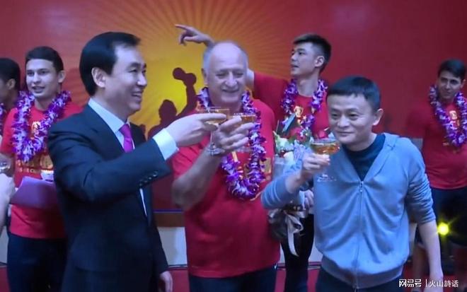 妻子陈佩琪到大陆旅游一周,柯文哲回应岛内媒体追问:为啥不能去?