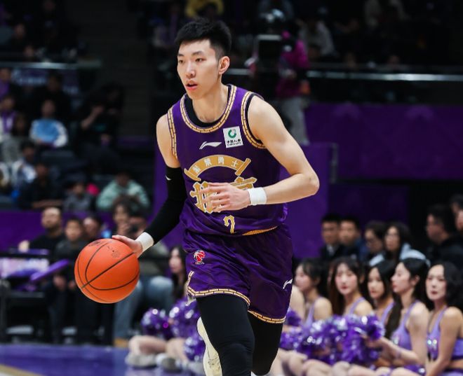 杨坤起诉“四川芬达”侵权案胜诉，称31.5万元赔偿款将捐赠，律师：对公众人物模仿应适度